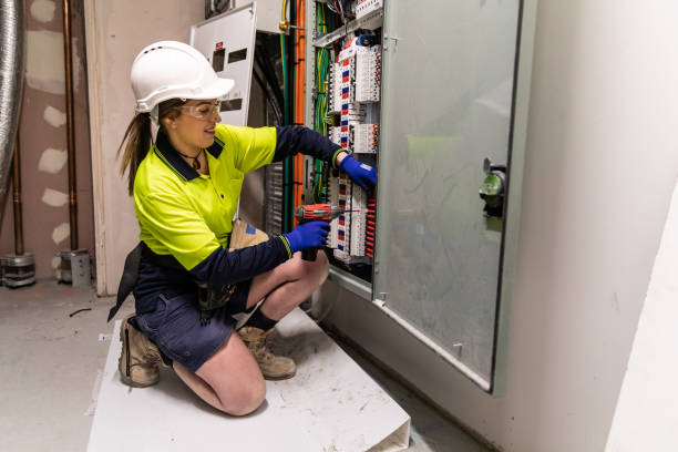 Best Licensed Electrician  in Long Beach, NY